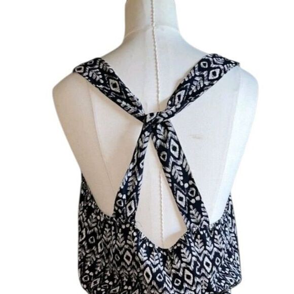 Ann Taylor LOFT Jumpsuit Women Size M Geo Print Twist Back Tapered Leg Faux Wrap - Picture 2 of 7